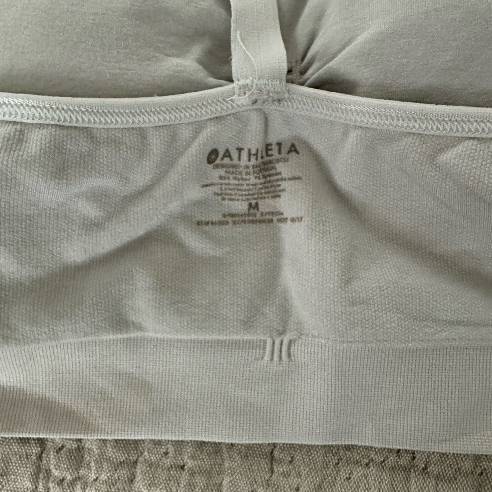 Athleta | Racerback sports bra (M) - Picture 3 of 3